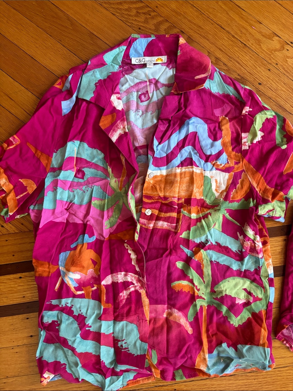 C&C California women’s  Fuchsia / pink Tropical Print Button-Up Shirt & shorts
